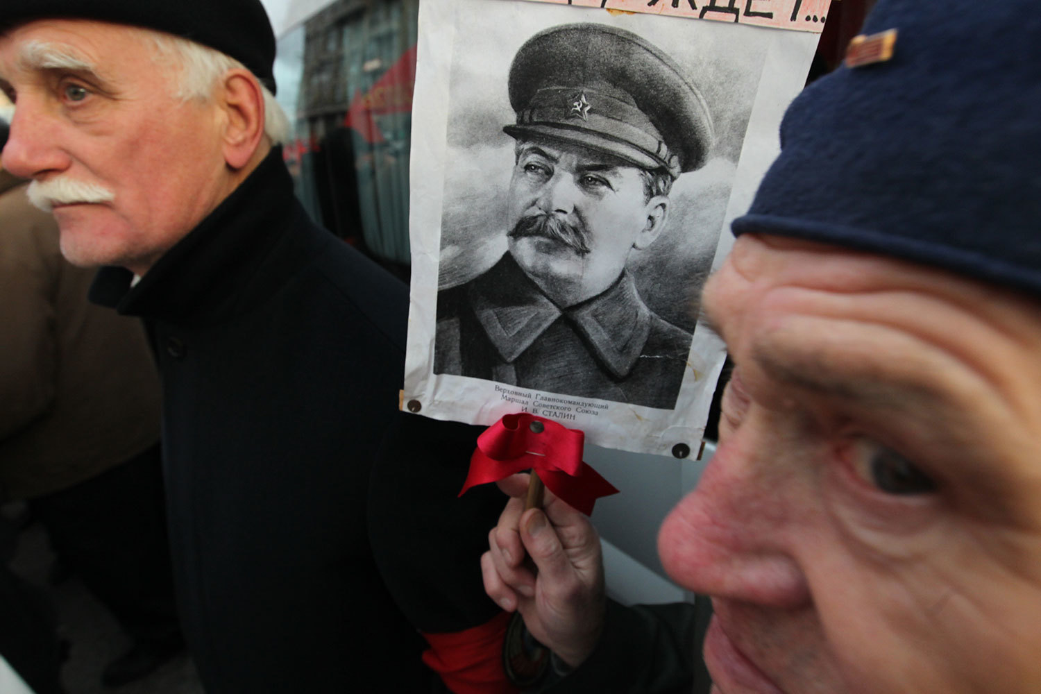 Выросло поколение, которое находится исторически далеко от этих событий и не получало достаточно знаний об этом предмете, говорит историк, член «Мемориала» Никита Петров